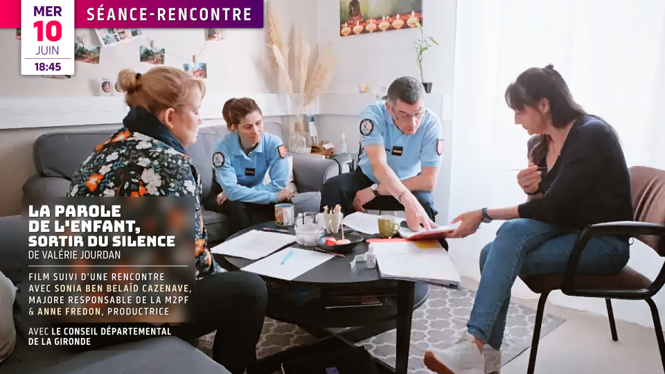 Séance-rencontre : « La Parole de l&rsquo;enfant, sortir du silence » de Valérie Jourdan, en présence de la Majore Sonia Benbelaid-Cazenave.